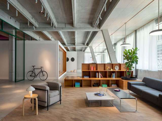 深圳潮牌服装厂商